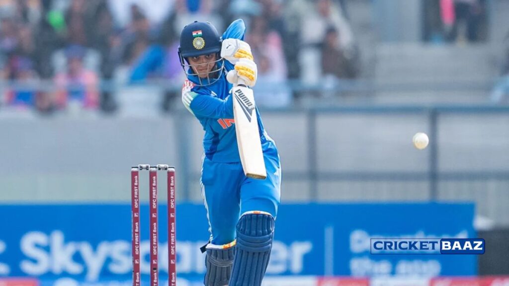 Early Contributions: Rawal and Mandhana Lead the Charge